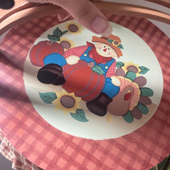 Vintage Fall Harvest Scarecrow Woven Wicker Basket With Handles - Picture 3 of 6